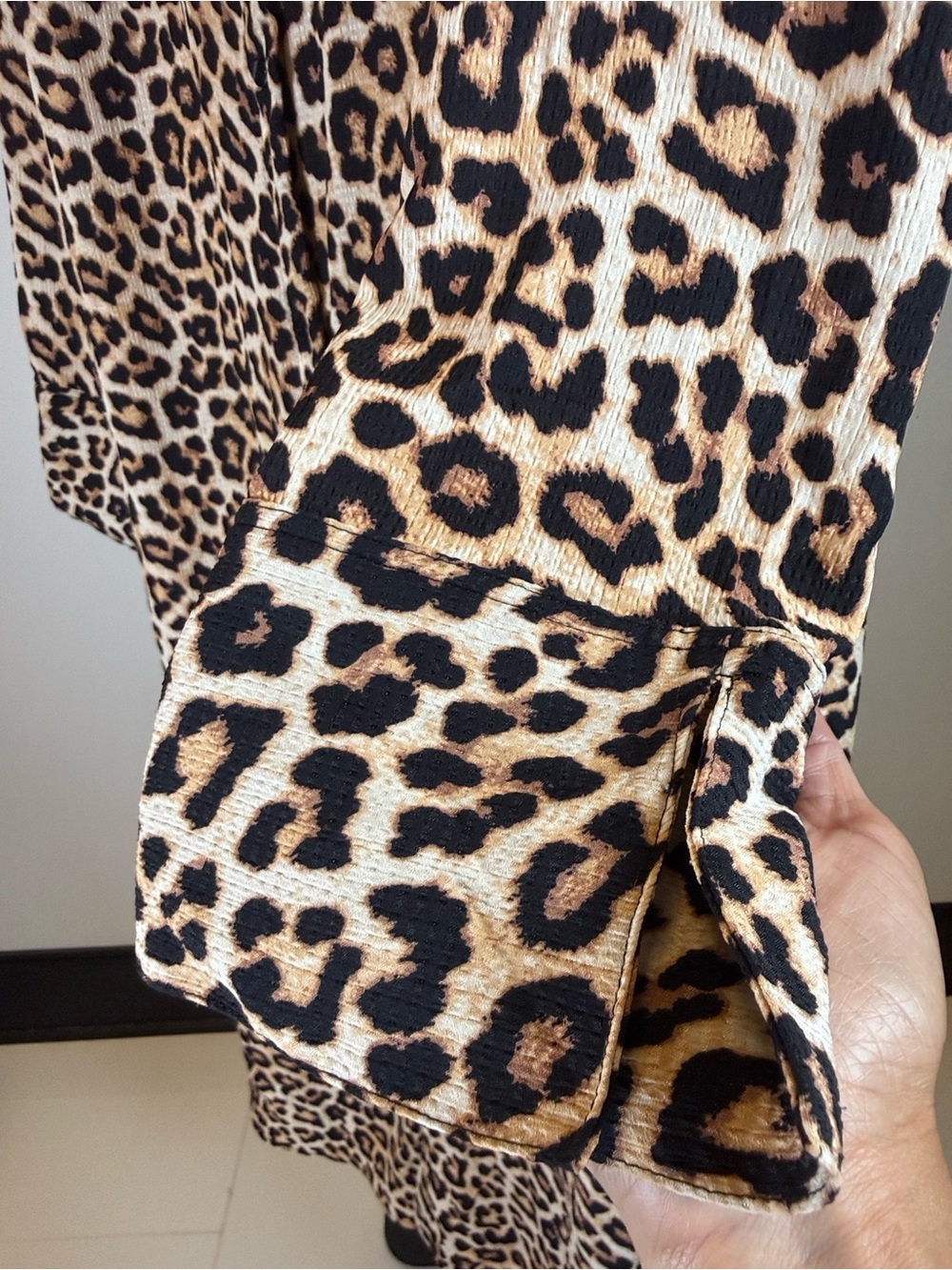 H&M Long Sleeve Leopard Print Shirt Dress | Size L - Picture 8 of 11